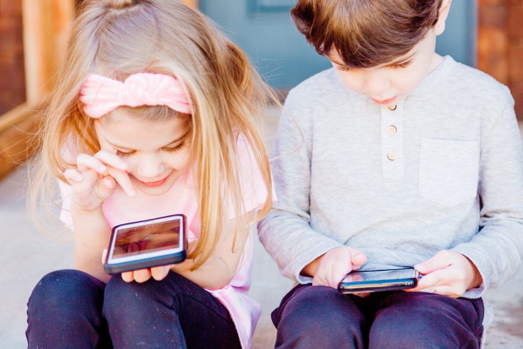 Près de la moitié des enfants de moins de 10 ans ont un smartphone